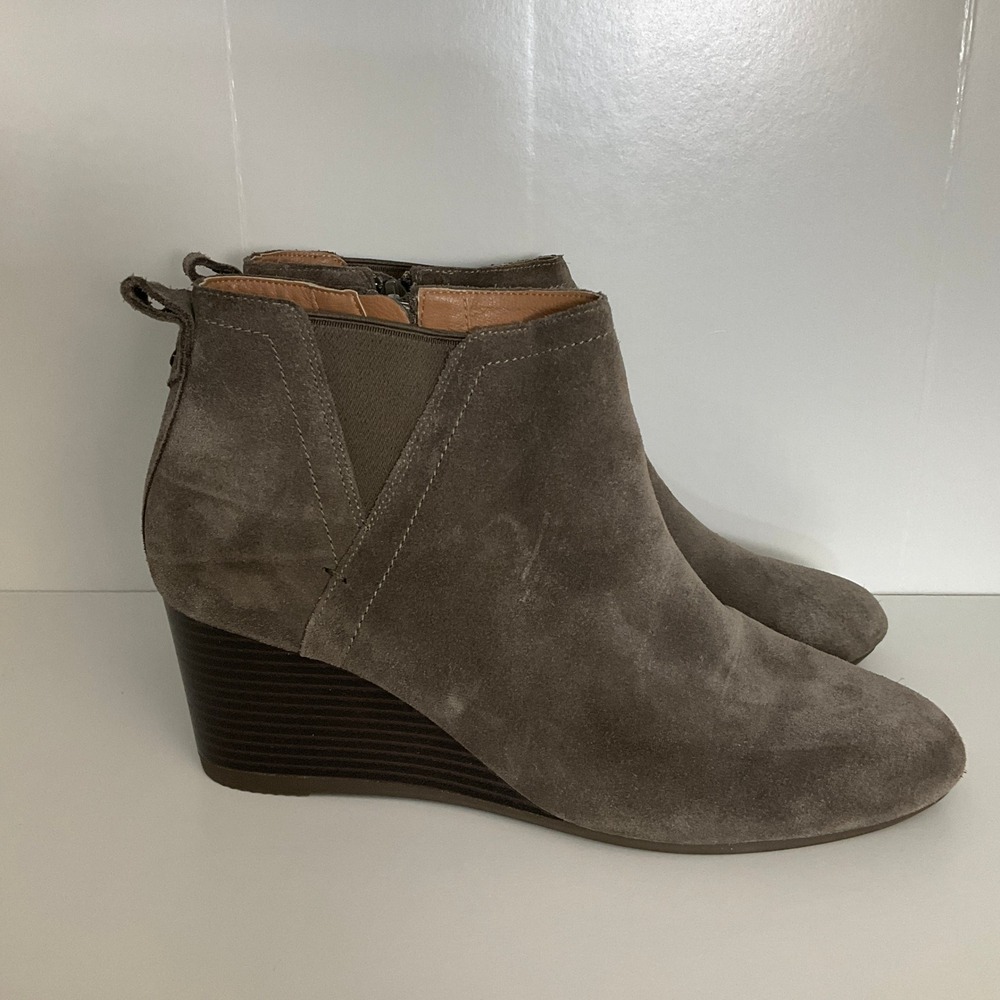 Vionic Wedge Booties Womens 9.5 Taupe Suede Weather Resistant Ankle Boots